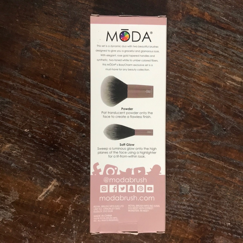 Moda Brush Set - Picture 2 of 3